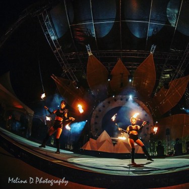 hella_mana_fire_dancers