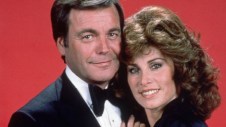 gty_robert_wagner_stefanie_powers_hart_to_hart_thg_131016_16x9_608-590x332