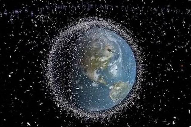 space_debris_around_earth-640x640